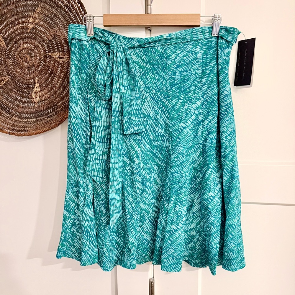 5 for $25!!! NWT Kenneth Cole New York business casual skirt 6